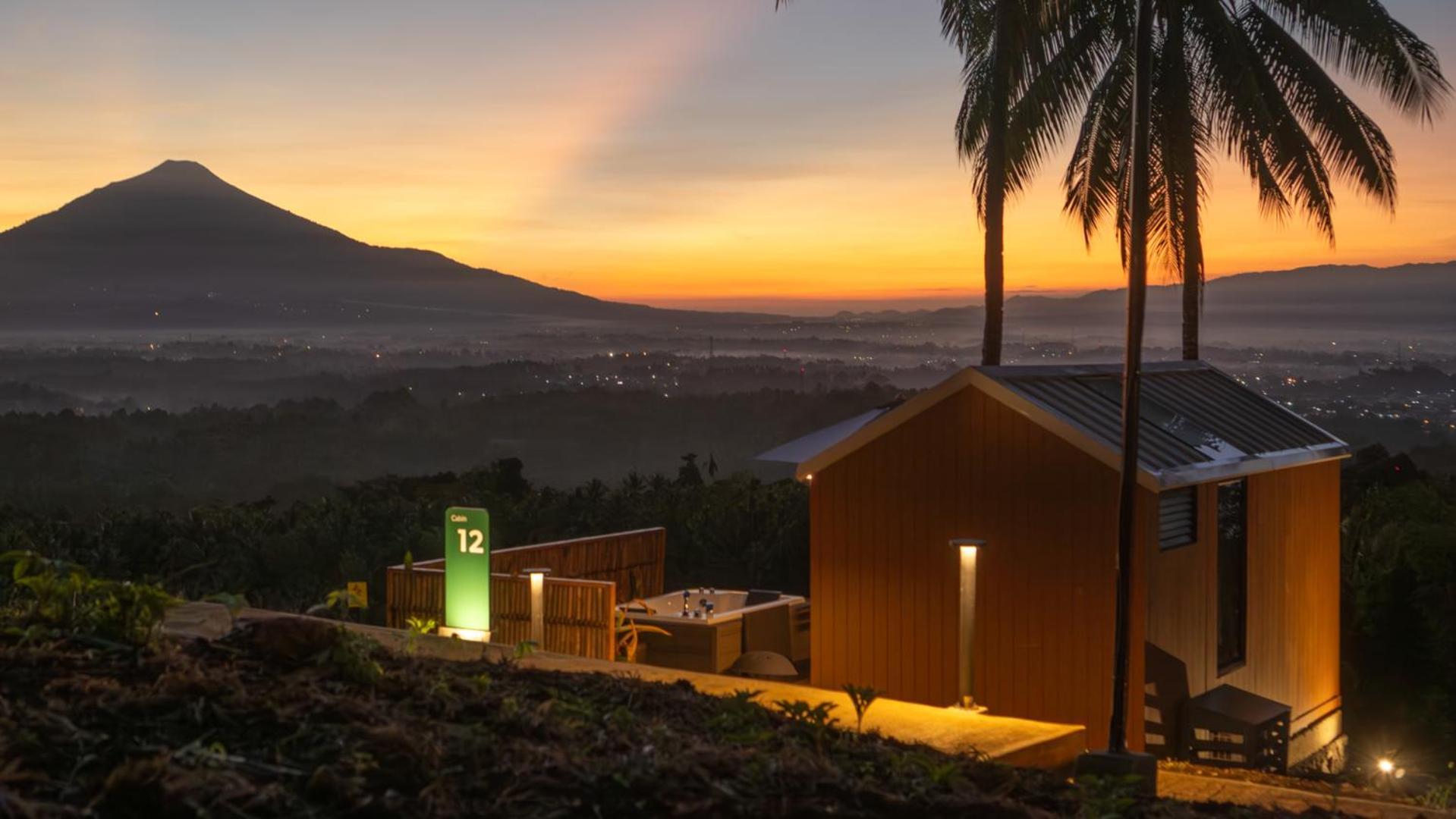 Resor Bobocabin Bunaken Hills, Manado