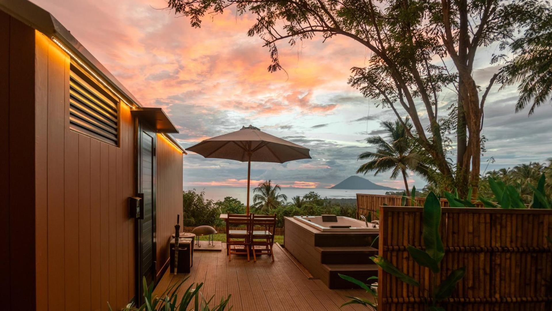 Bobocabin Bunaken Hills, Resor Manado