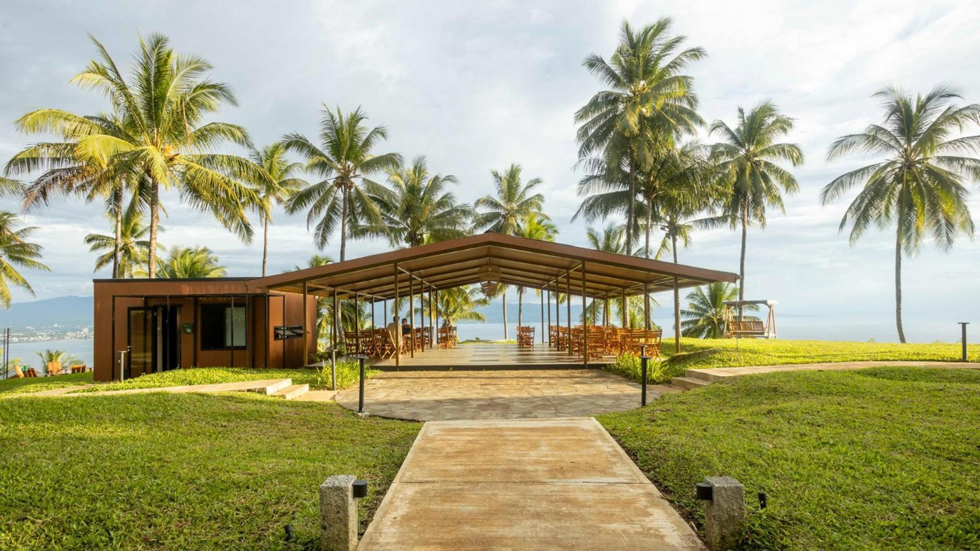 Bobocabin Bunaken Hills, *