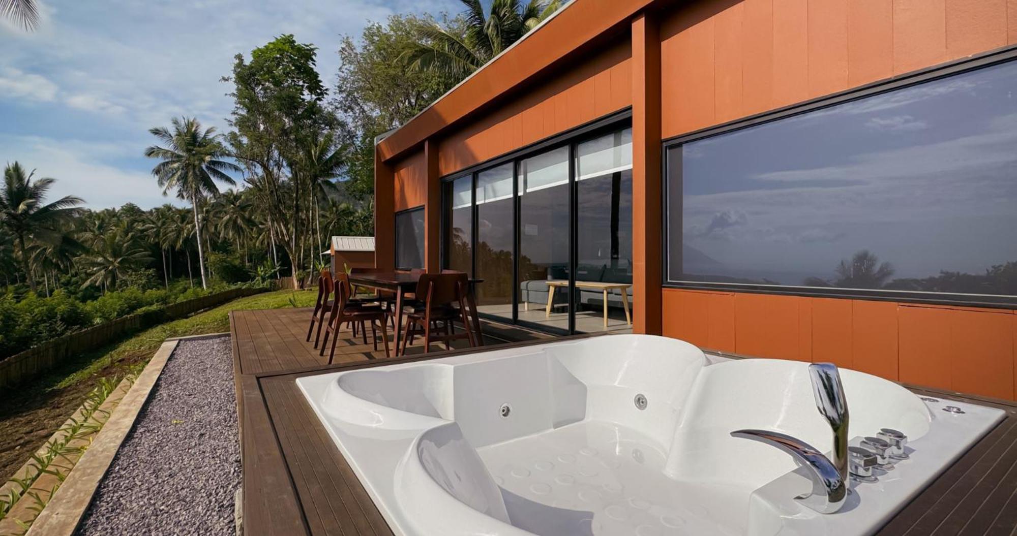 Bobocabin Bunaken Hills,